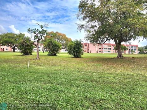 9521 Sunrise Lakes Boulevard Sunrise FL 33322