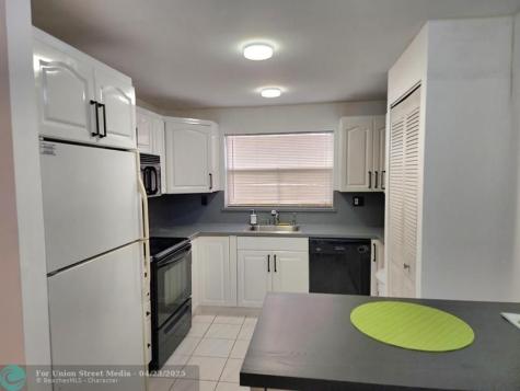 9521 Sunrise Lakes Boulevard Sunrise FL 33322