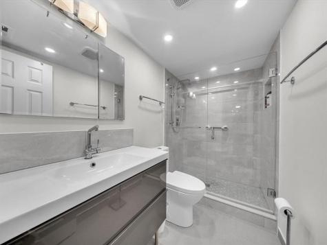 2515 NE 1st Court Boynton Beach FL 33435