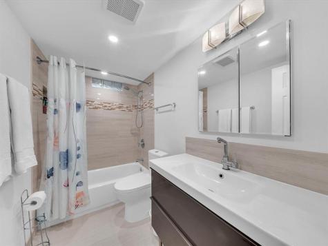 2515 NE 1st Court Boynton Beach FL 33435