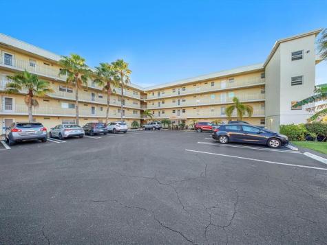 2515 NE 1st Court Boynton Beach FL 33435