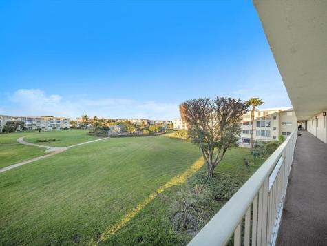 2515 NE 1st Court Boynton Beach FL 33435