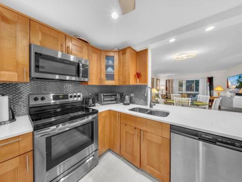 2515 NE 1st Court Boynton Beach FL 33435