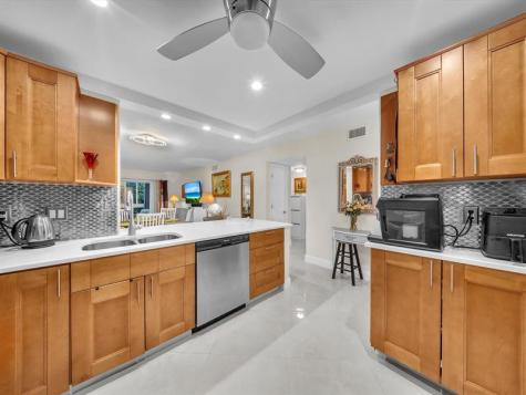 2515 NE 1st Court Boynton Beach FL 33435