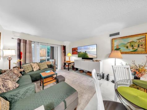 2515 NE 1st Court Boynton Beach FL 33435