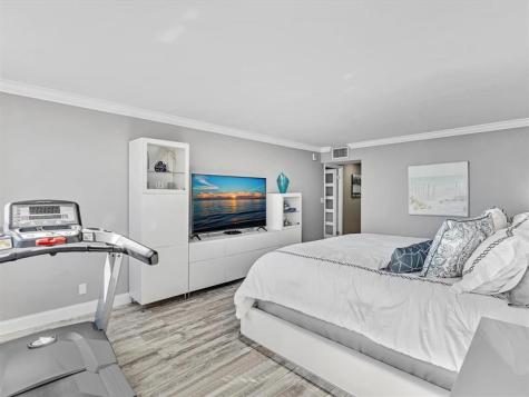 1150 Hillsboro Mile Hillsboro Beach FL 33062