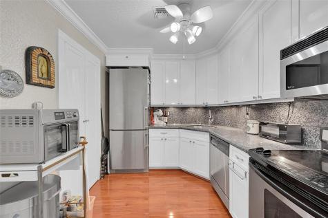 1920 NE 1st Terrace Wilton Manors FL 33305