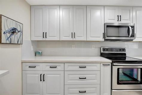 9720 S Hollybrook Lake Drive Pembroke Pines FL 33025