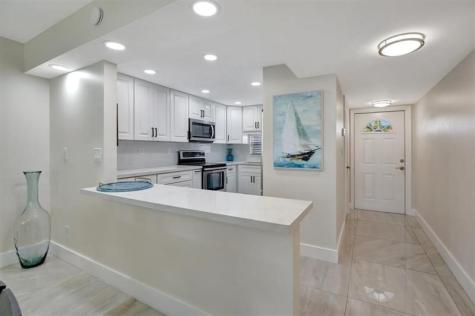 9720 S Hollybrook Lake Drive Pembroke Pines FL 33025