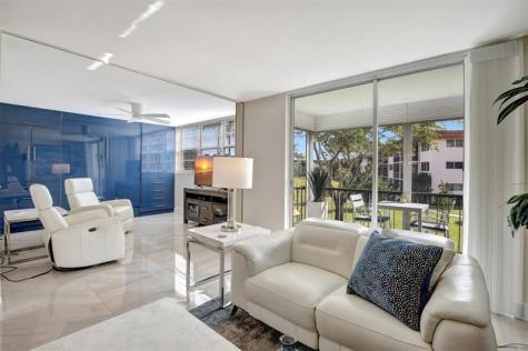 9720 S Hollybrook Lake Drive Pembroke Pines FL 33025