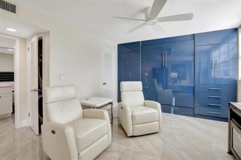 9720 S Hollybrook Lake Drive Pembroke Pines FL 33025