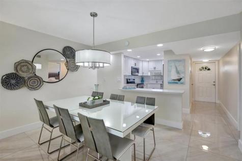 9720 S Hollybrook Lake Drive Pembroke Pines FL 33025