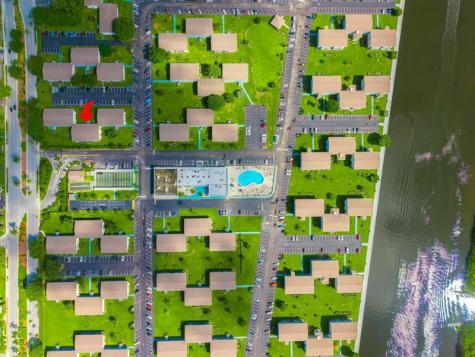 480 Horizons W Boynton Beach FL 33435