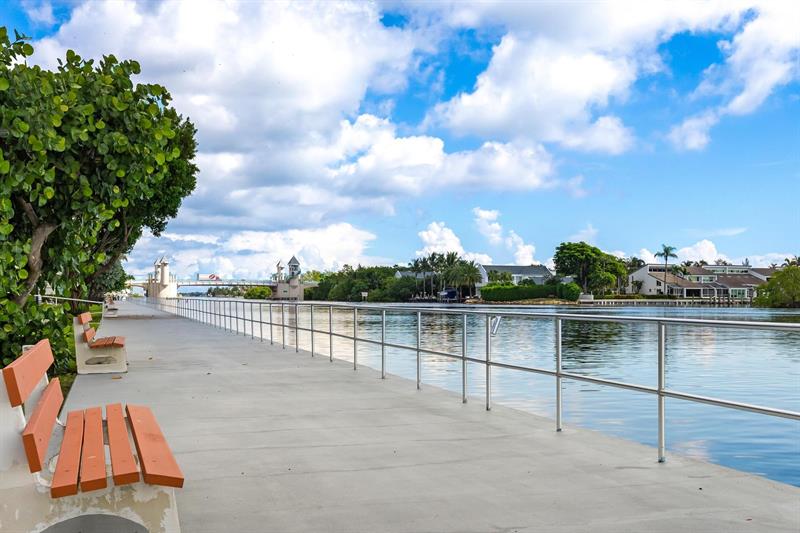 480 Horizons W Boynton Beach FL 33435