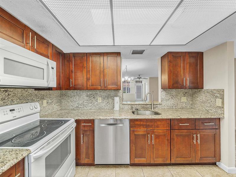 7 Willowbrook Lane Delray Beach FL 33446