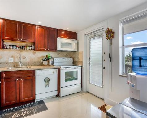 4700 Washington Street Hollywood FL 33021