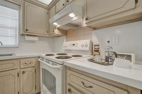 1300 N 12th Court Hollywood FL 33019