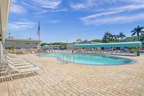 1300 N 12th Court Hollywood FL 33019