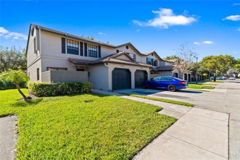 9129 N Vineyard Lake Drive Plantation FL 33324
