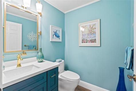 9129 N Vineyard Lake Drive Plantation FL 33324