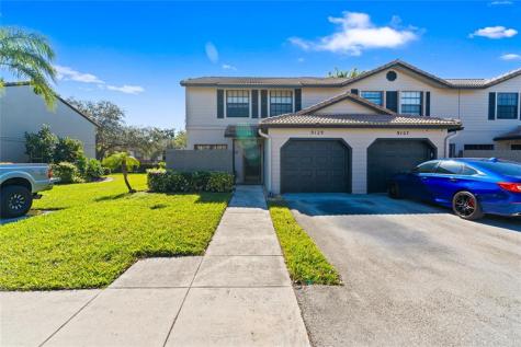 9129 N Vineyard Lake Drive Plantation FL 33324