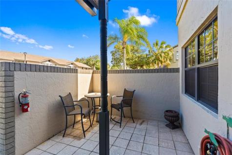 9129 N Vineyard Lake Drive Plantation FL 33324