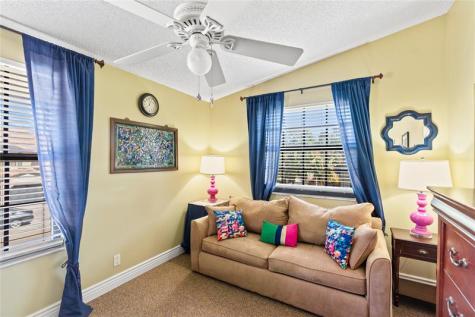 9129 N Vineyard Lake Drive Plantation FL 33324