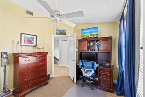9129 N Vineyard Lake Drive Plantation FL 33324
