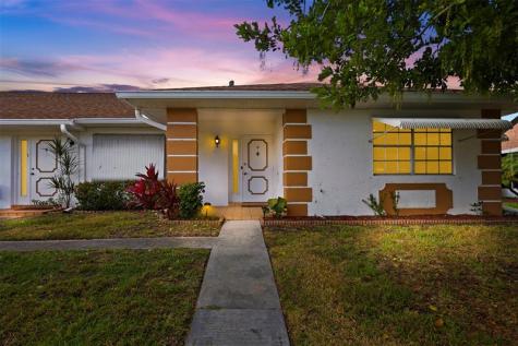 943 Savannas Point Drive Fort Pierce FL 34982