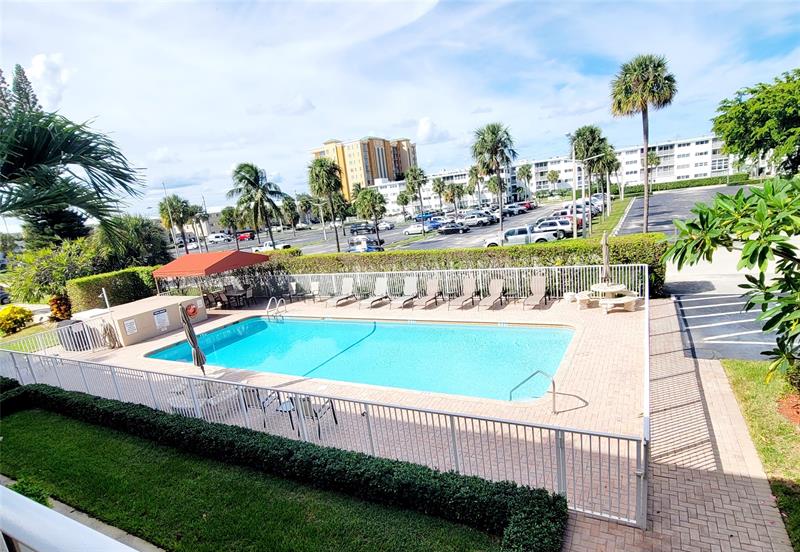 3200 NE 7th Court Pompano Beach FL 33062