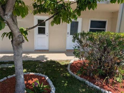 2115 NE 42nd Court Lighthouse Point FL 33064