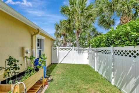 10439 SW West Park Avenue Port St Lucie FL 34987