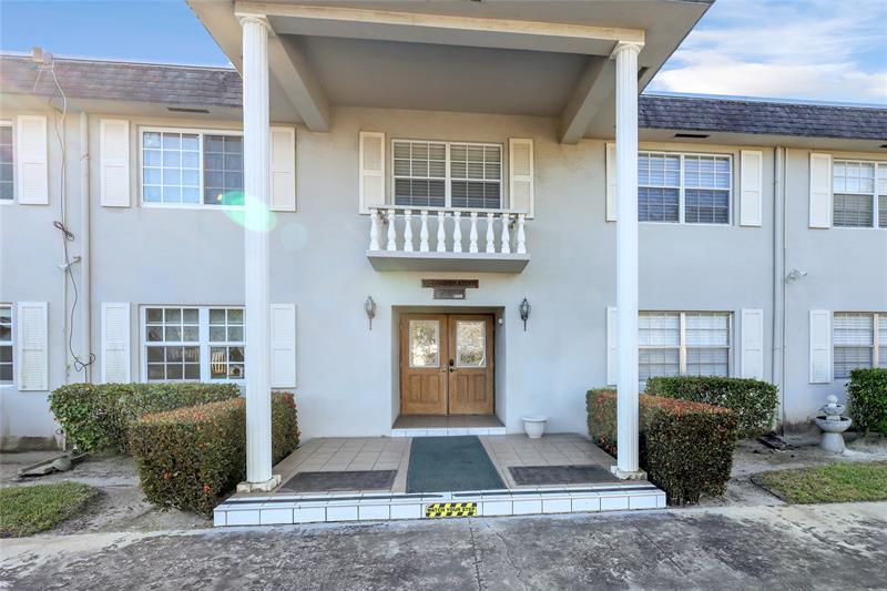 1560 Mckinley Street Hollywood FL 33020