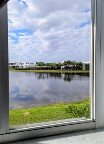 158 Riviera Circle Weston FL 33326
