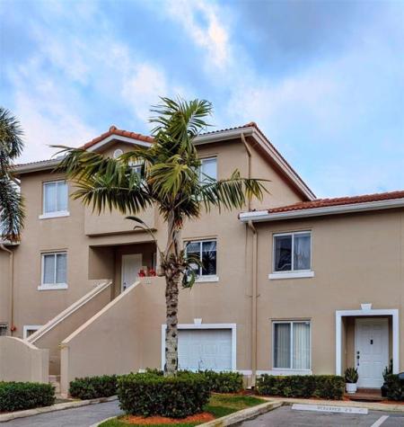 158 Riviera Circle Weston FL 33326