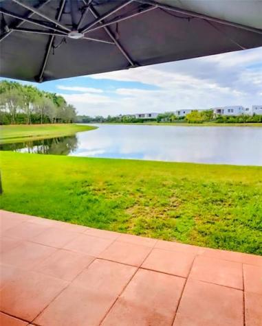 158 Riviera Circle Weston FL 33326