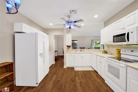 1081 SW 110th Lane Davie FL 33324