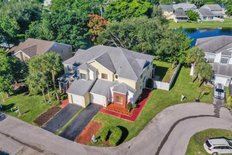 1081 SW 110th Lane Davie FL 33324