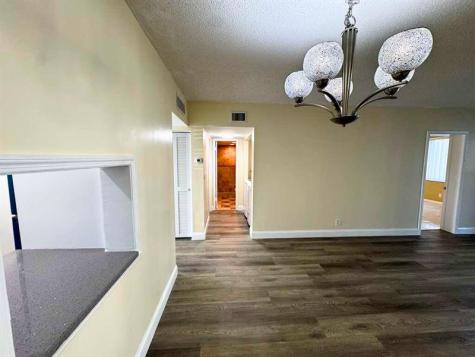 6005 Del Lago Circle Sunrise FL 33313