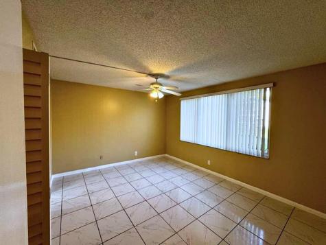 6005 Del Lago Circle Sunrise FL 33313