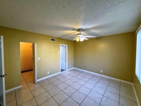 6005 Del Lago Circle Sunrise FL 33313