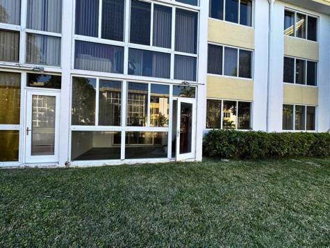 6005 Del Lago Circle Sunrise FL 33313