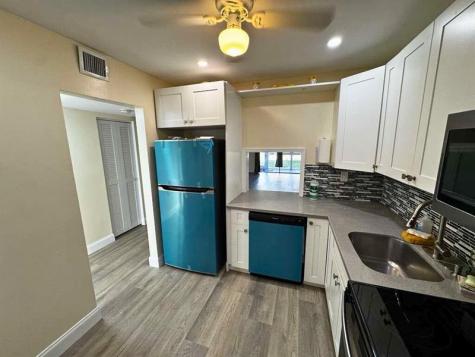 6005 Del Lago Circle Sunrise FL 33313