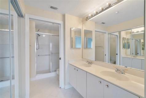 7611 Southampton Terrace Tamarac FL 33321
