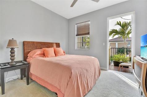 6927 Julia Gardens Drive Coconut Creek FL 33073