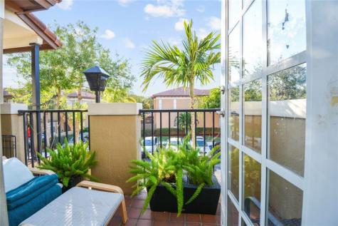 6927 Julia Gardens Drive Coconut Creek FL 33073