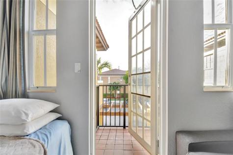 6927 Julia Gardens Drive Coconut Creek FL 33073