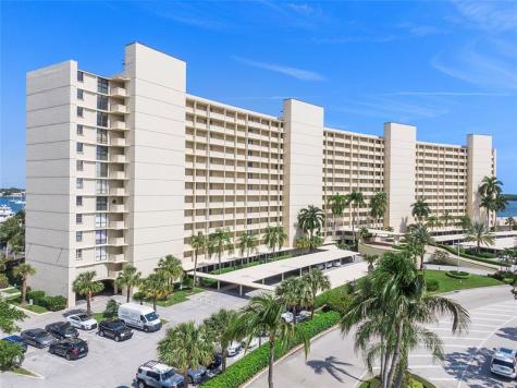 136 Lakeshore Drive North Palm Beach FL 33408