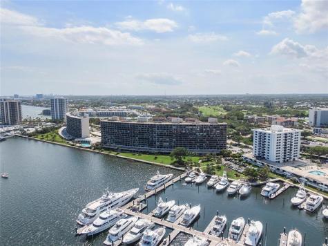 136 Lakeshore Drive North Palm Beach FL 33408