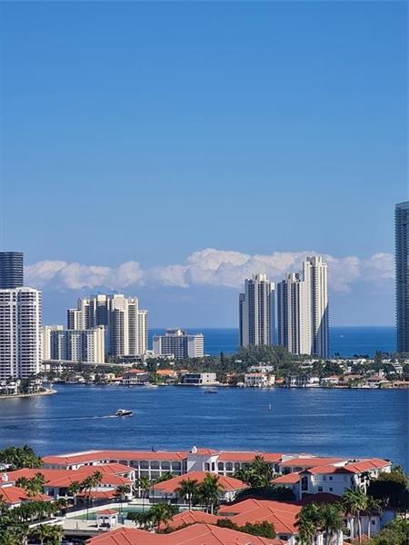 2851 NE 183 Aventura FL 33160